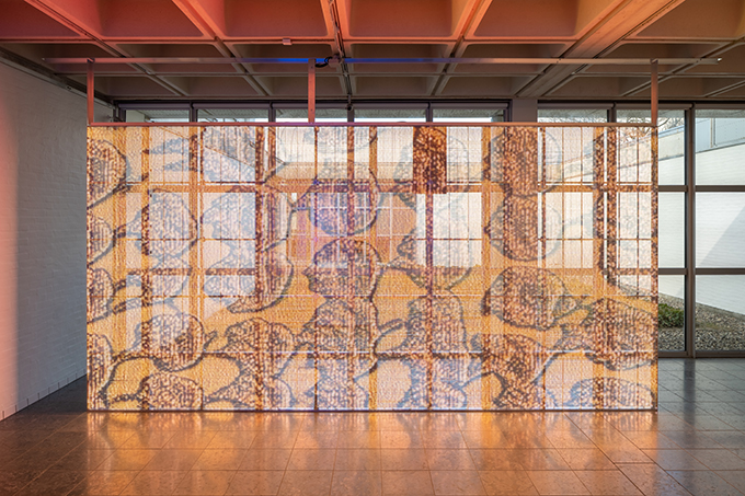 Konstinstallation, en 